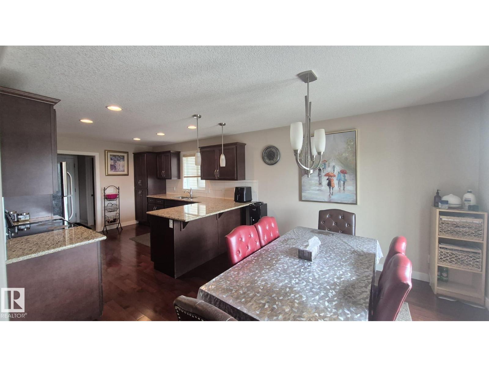 2044 33B ST NW NW - 35
