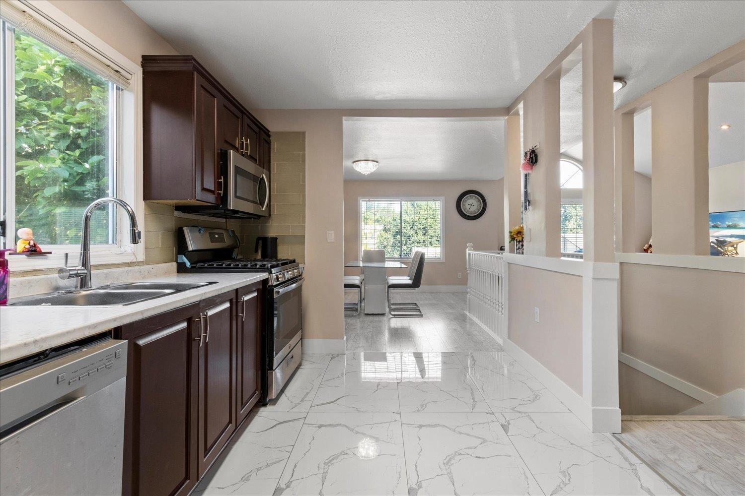 5 Bed, 3 Bath House for Sale in Mission – 8102 KNIGHT AVENUE, Mission – MLS# R3125912 - Image 8