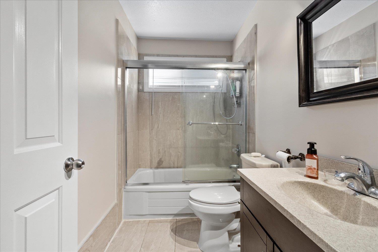 5 Bed, 3 Bath House for Sale in Mission – 8102 KNIGHT AVENUE, Mission – MLS# R3125912 - Image 20