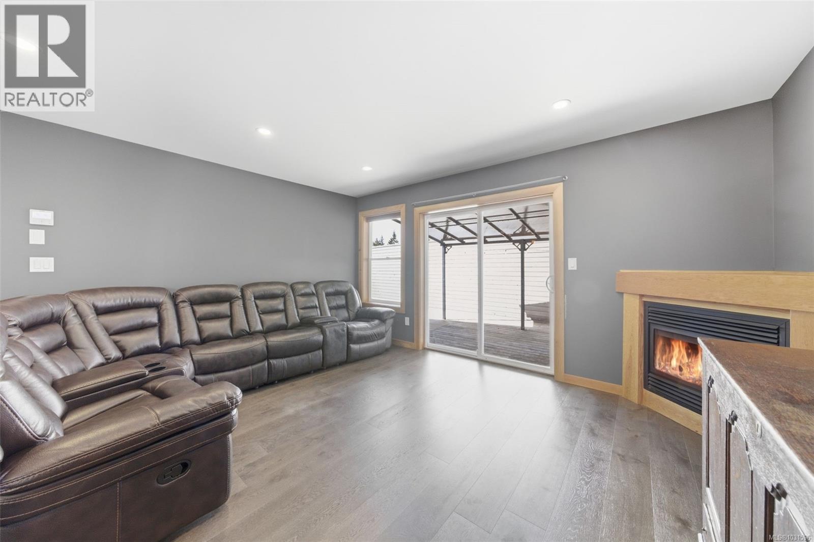 1629 Kristin Way - 18