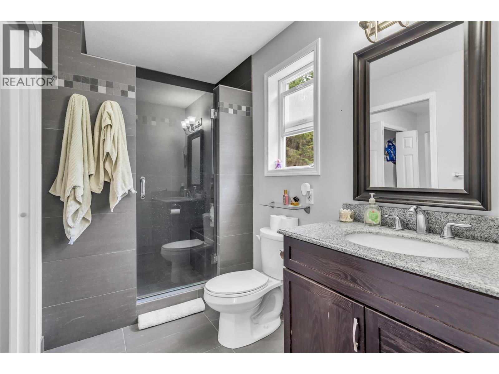 5738 Goudie Road - 72