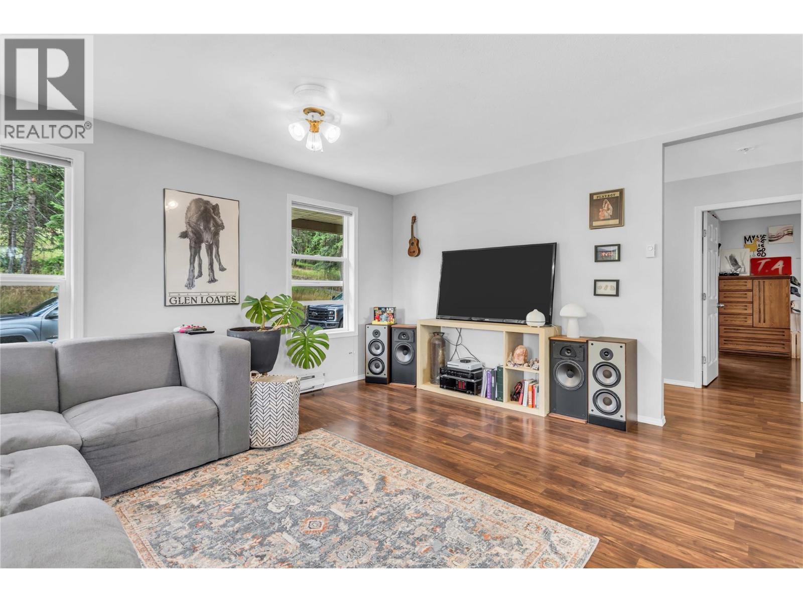 5738 Goudie Road - 69
