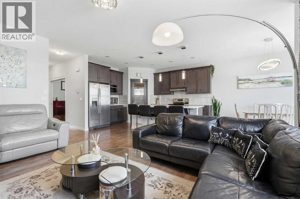 345 Evansglen Drive NW - 12