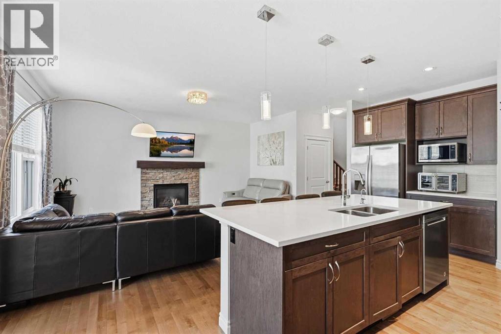 345 Evansglen Drive NW - 8