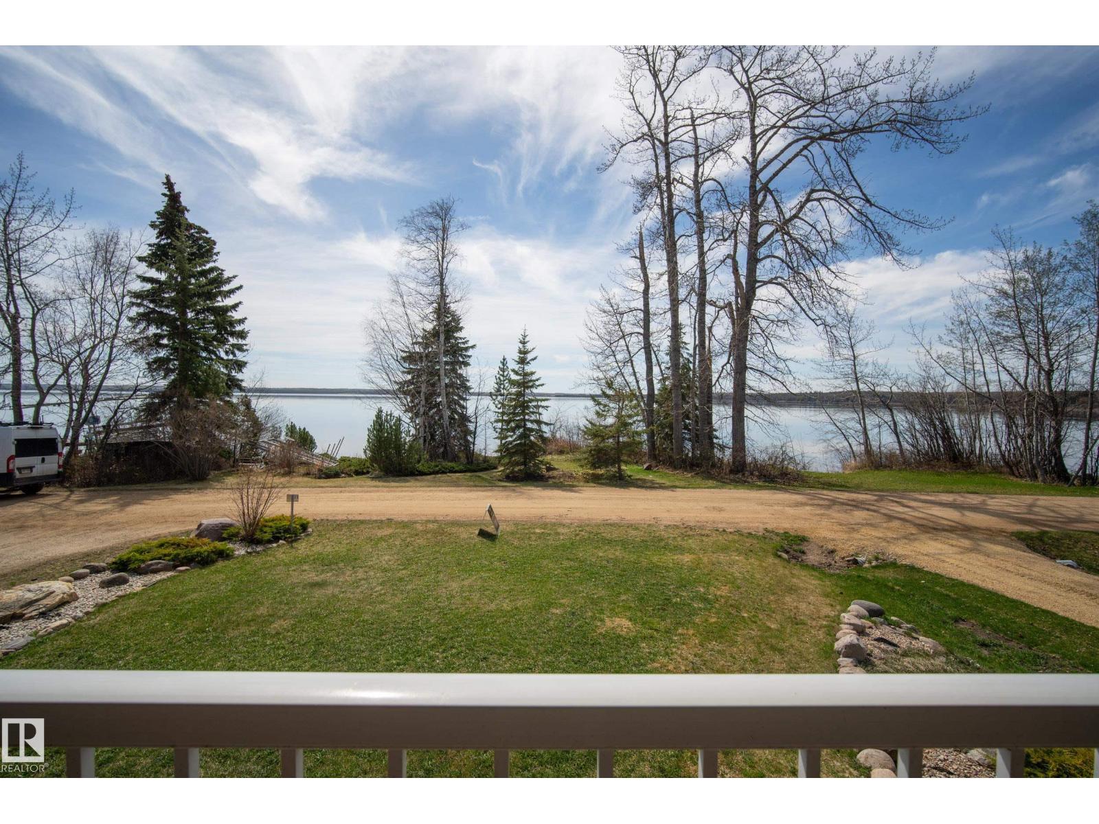 77 Lakeshore DR, Rural Leduc County