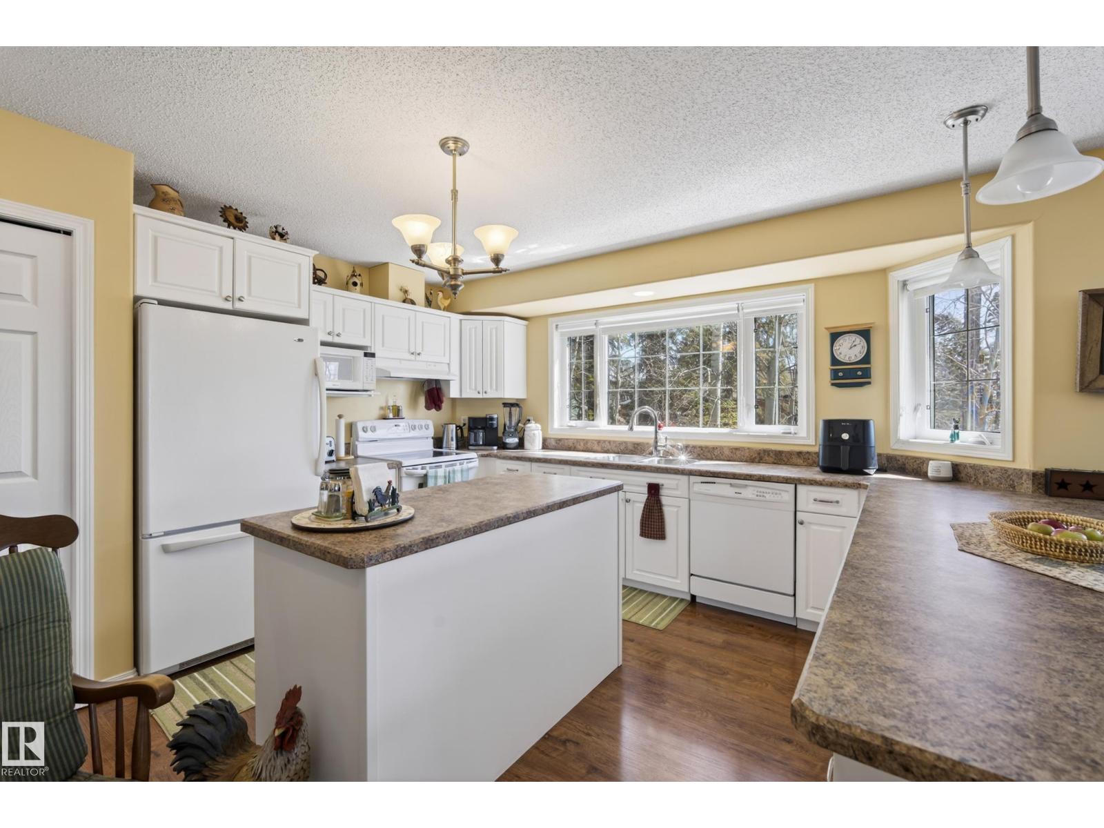 77 Lakeshore DR, Rural Leduc County
