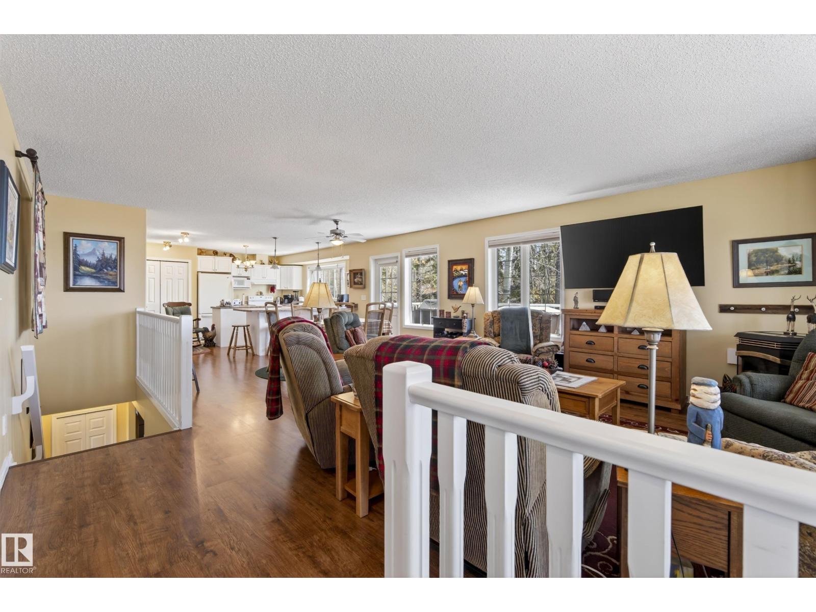 77 Lakeshore DR, Rural Leduc County