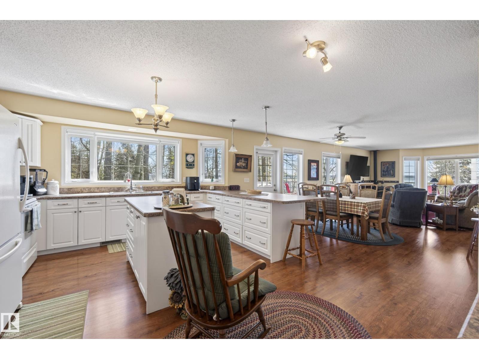 77 Lakeshore DR, Rural Leduc County