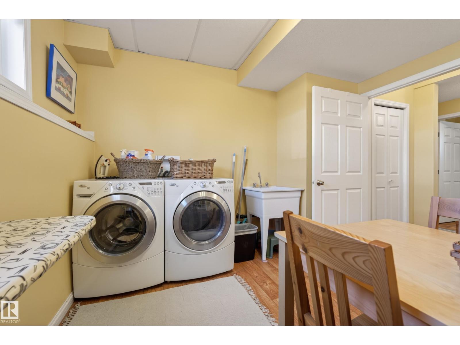 77 Lakeshore DR - 47