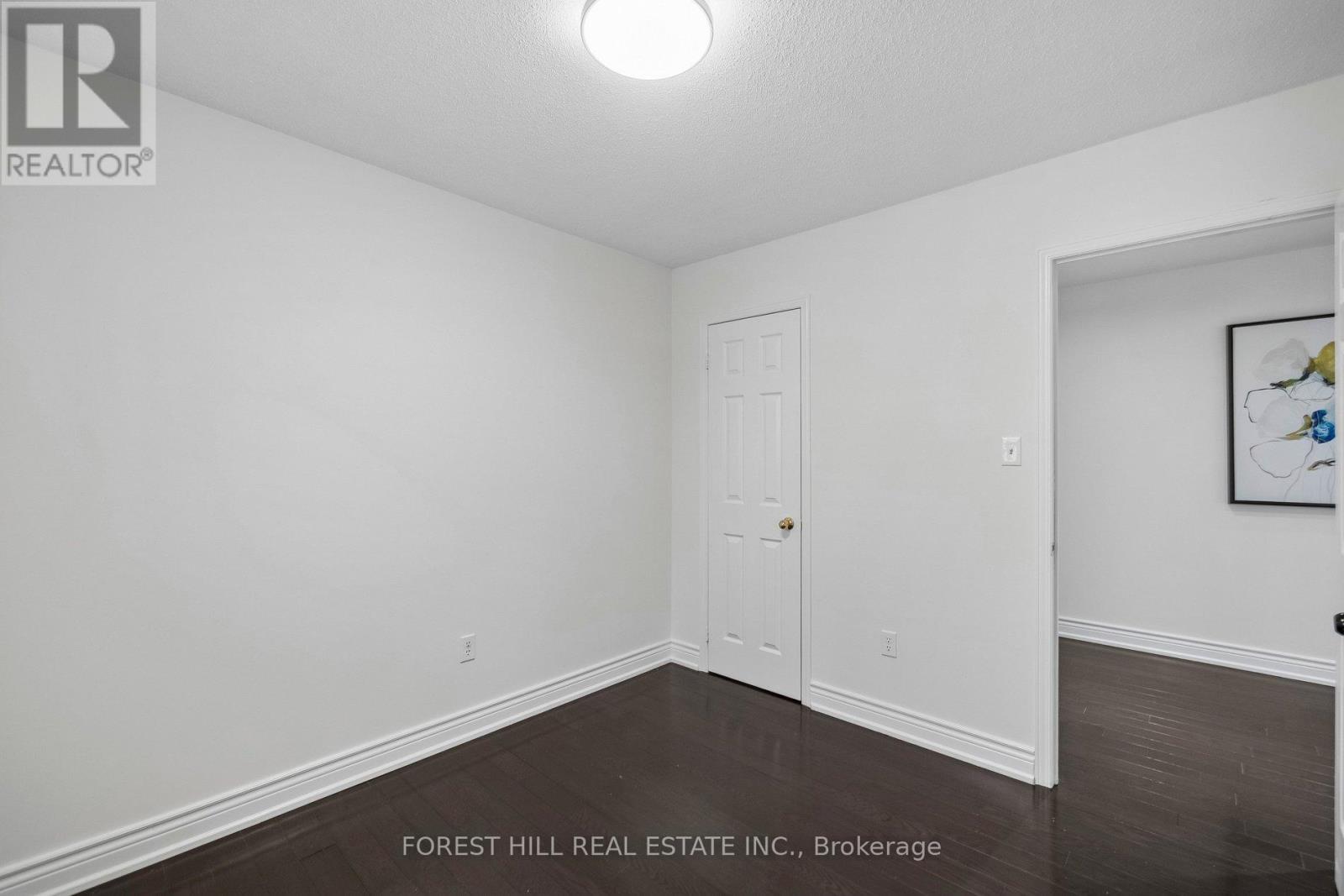 41 GUINEVERE ROAD - 34