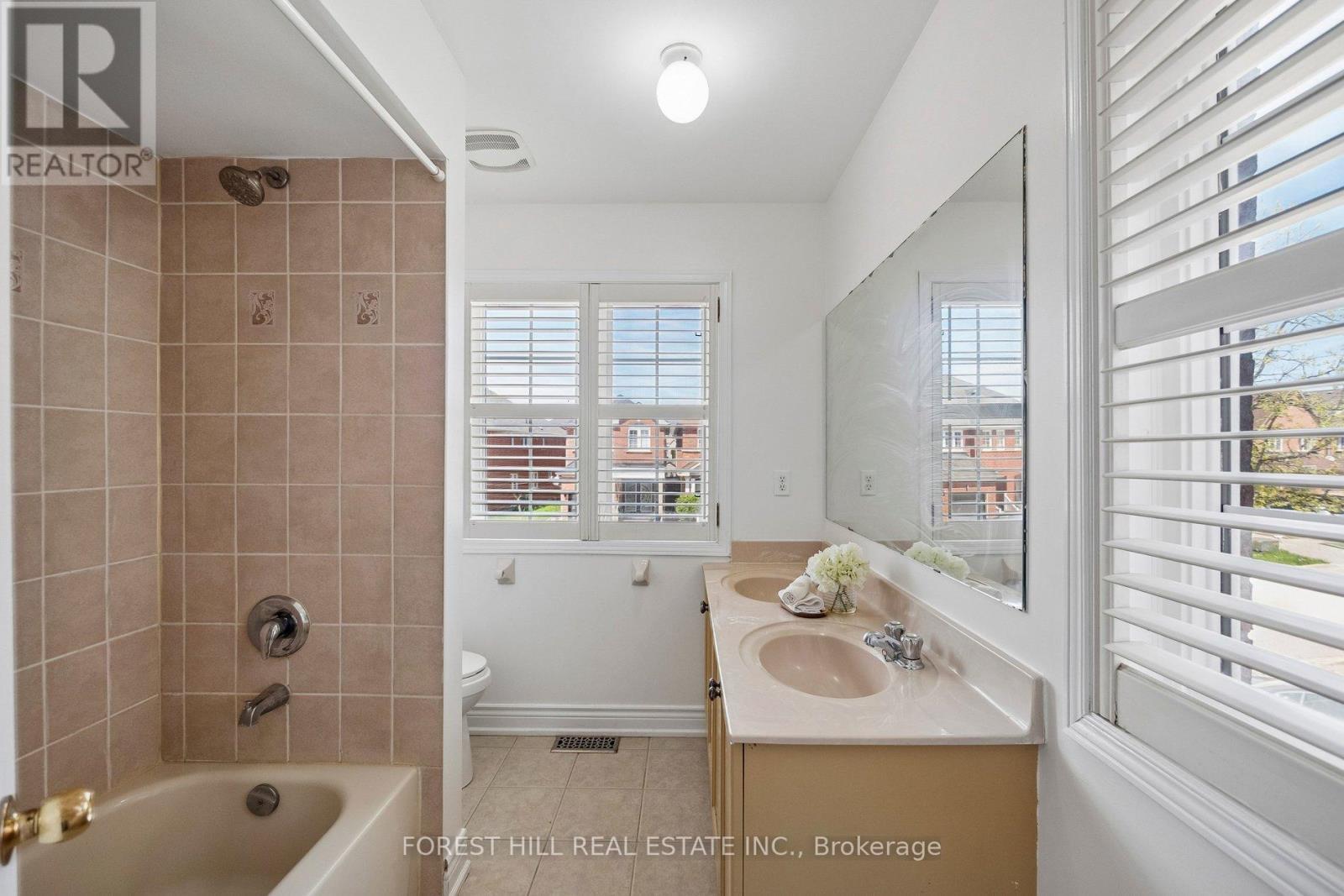 41 GUINEVERE ROAD - 39