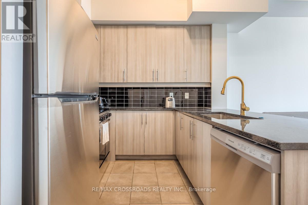 #203 8110 BIRCHMOUNT ROAD - 12