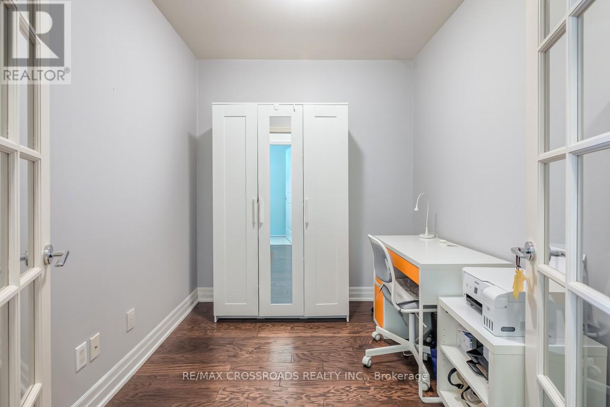 #203 8110 BIRCHMOUNT ROAD - 22