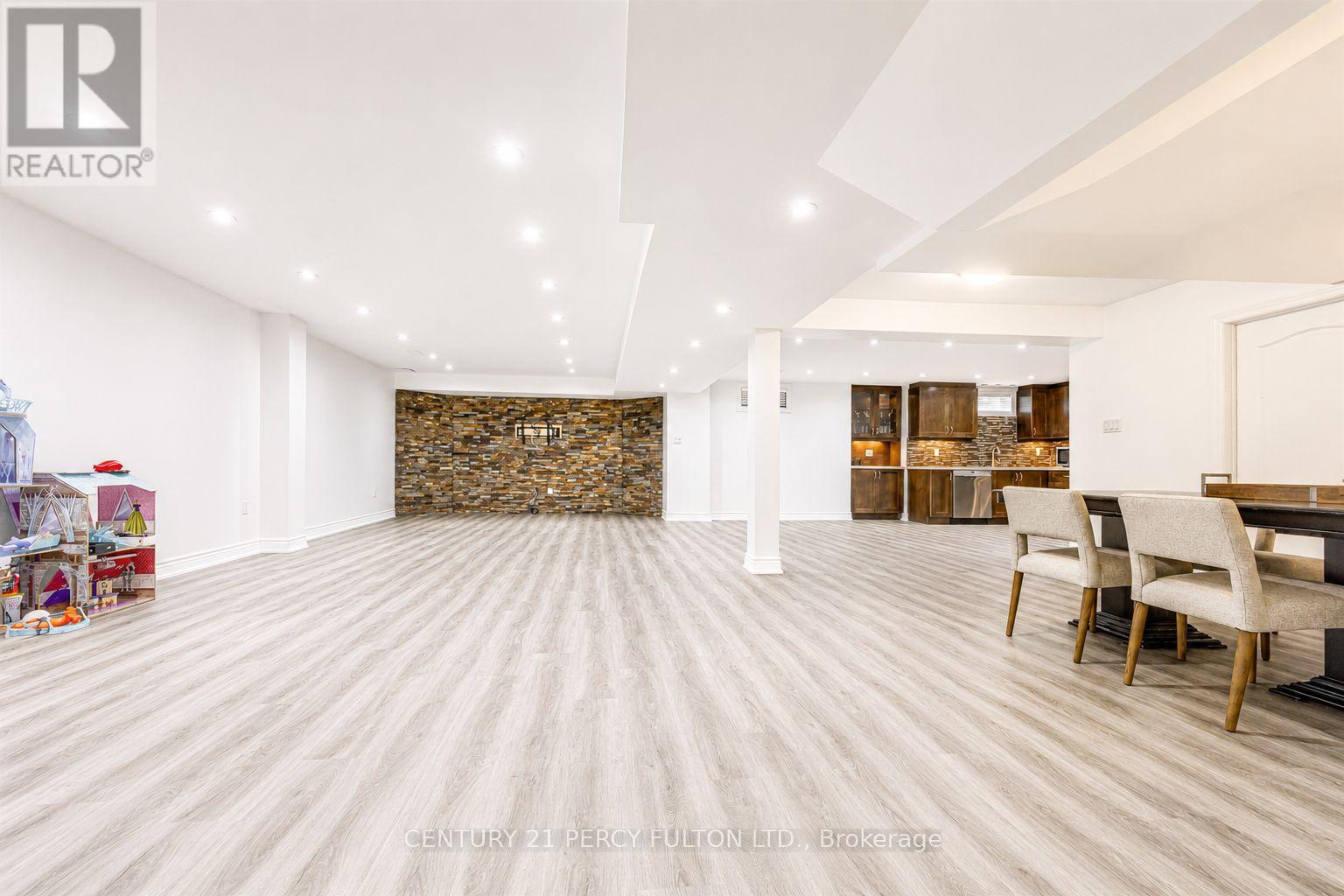 159 JEFFERSON FOREST DRIVE - 32
