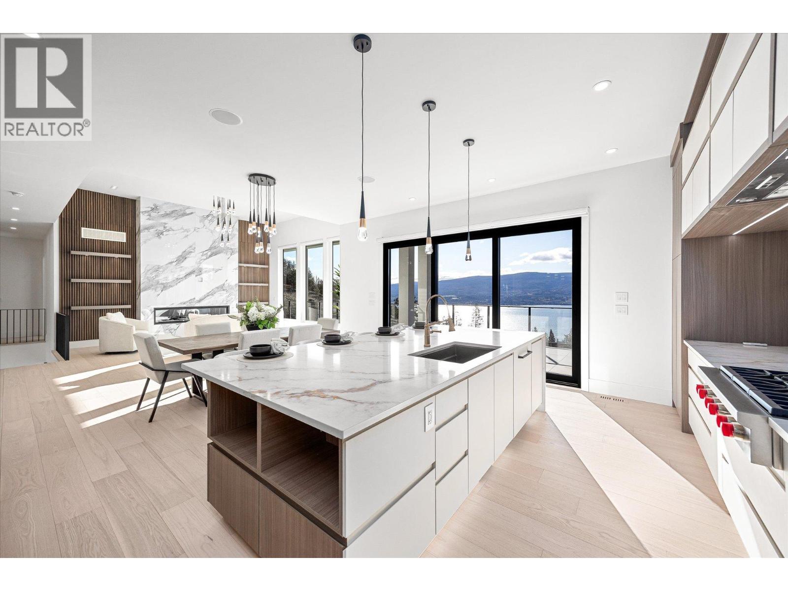 1343 Vineyard Drive, West Kelowna