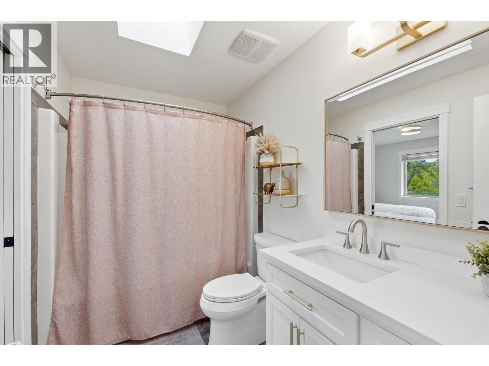 15 2040 Rosealee Lane, West Kelowna