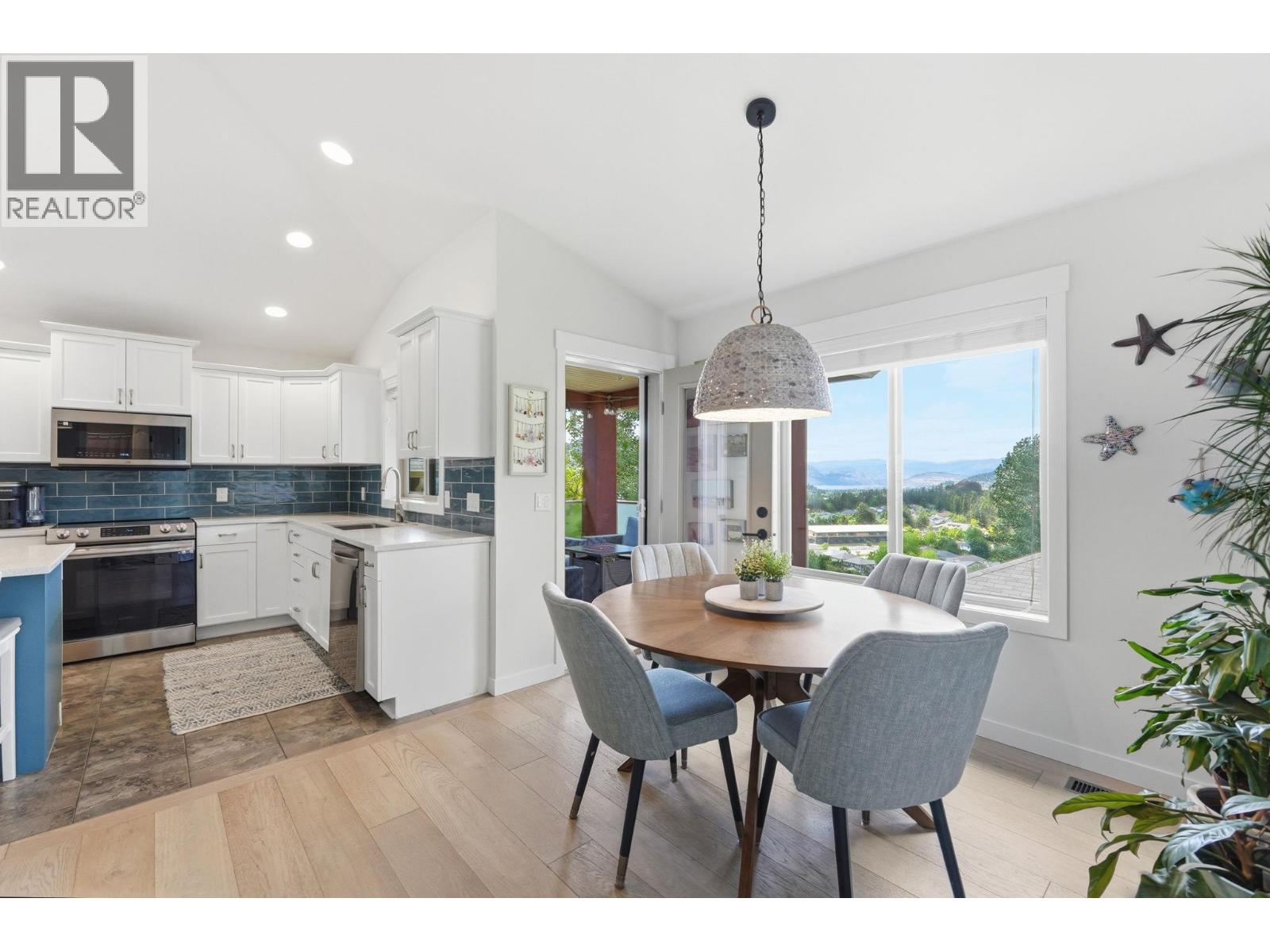 15 2040 Rosealee Lane, West Kelowna