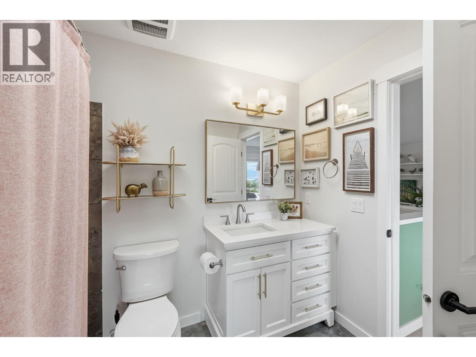 15 2040 Rosealee Lane, West Kelowna