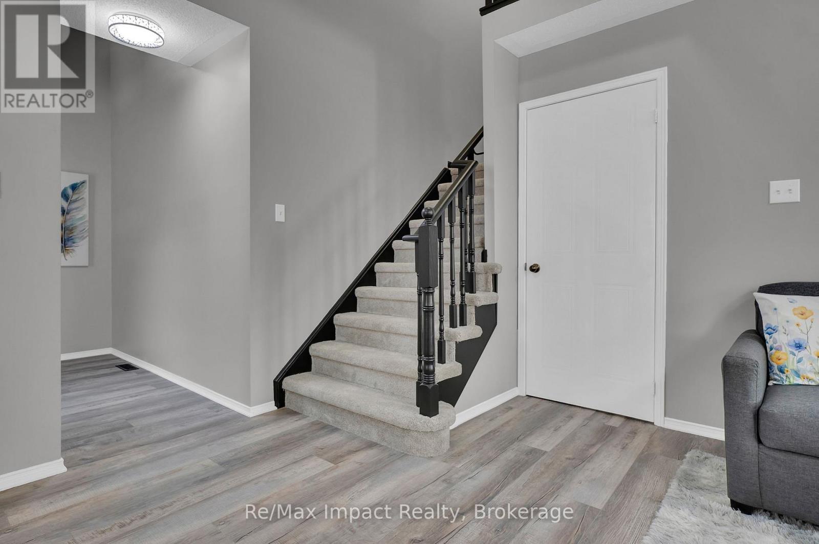 1872 WOODGATE COURT - 21