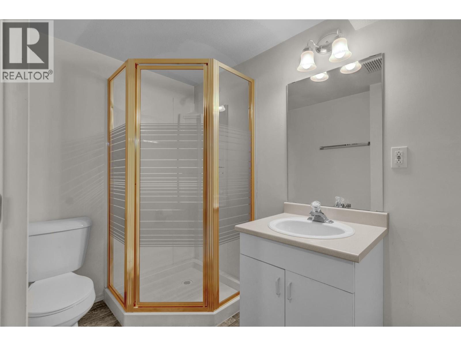 #206 3363 WESTWOOD DRIVE - 23