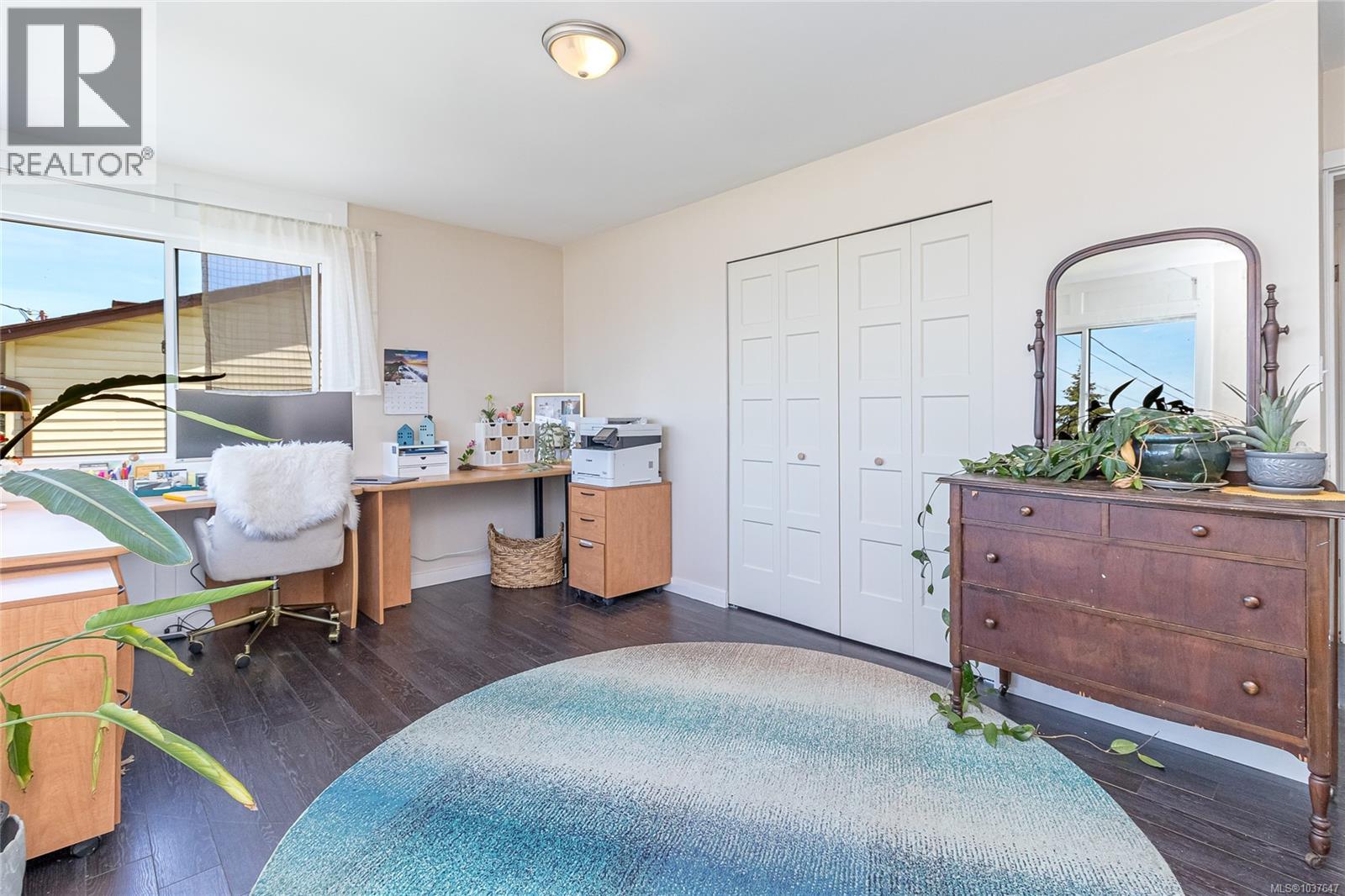 1584 Freda St - 33
