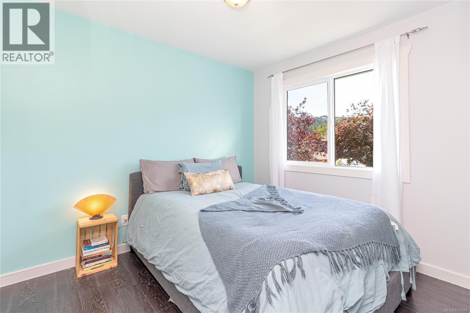 1584 Freda St - 26