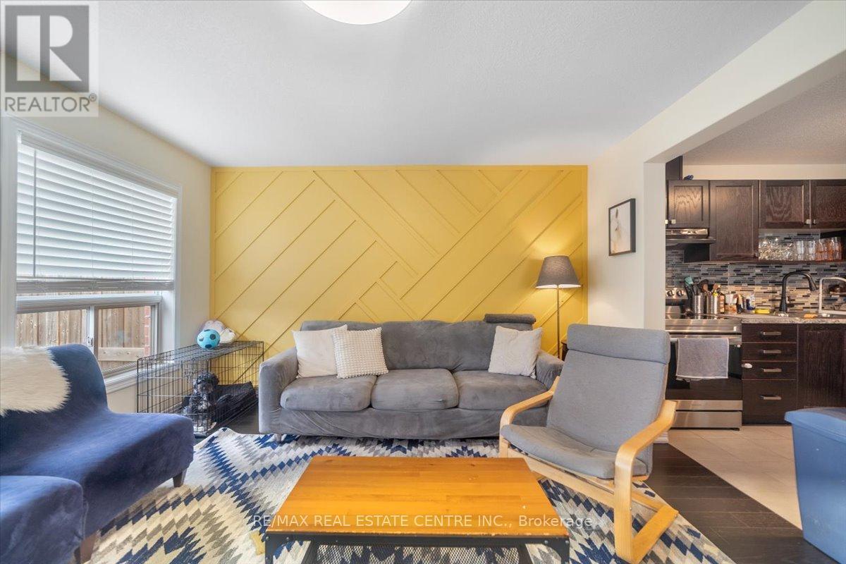 1 LAVERTY CRESCENT - 9