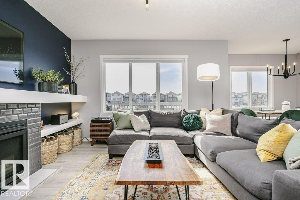 2423 16 AV NW - 14