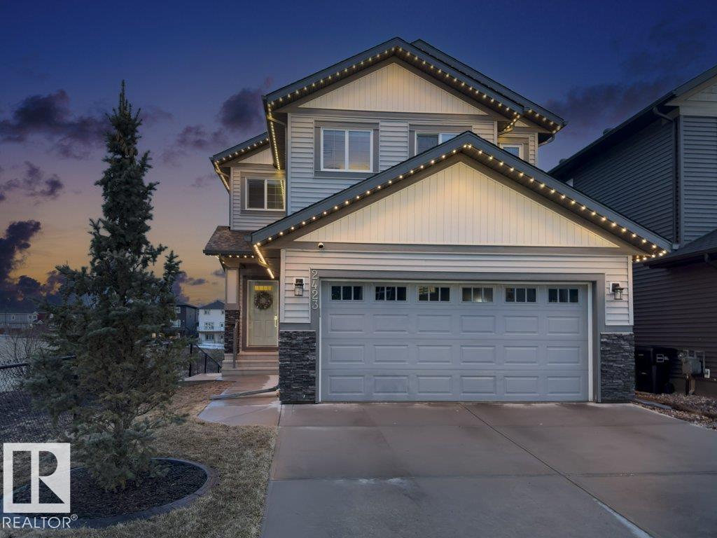 2423 16 AV NW - Image 2
