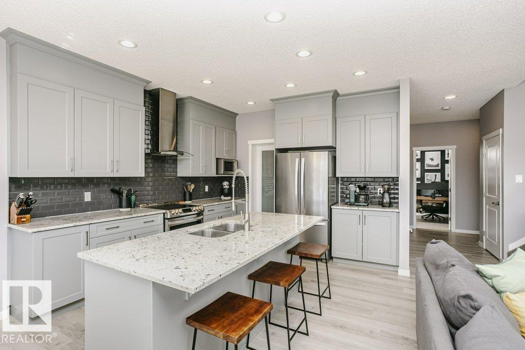 2423 16 AV NW - 20
