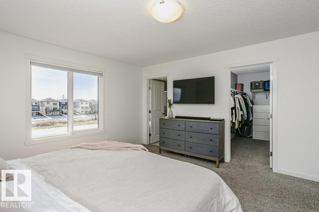 2423 16 AV NW - 38