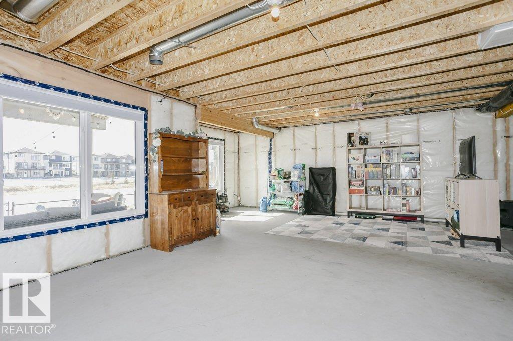 2423 16 AV NW - 55