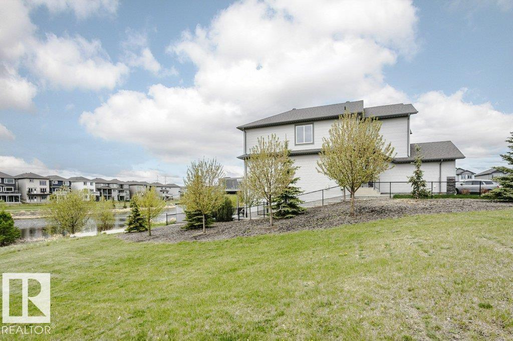 2423 16 AV NW - 7