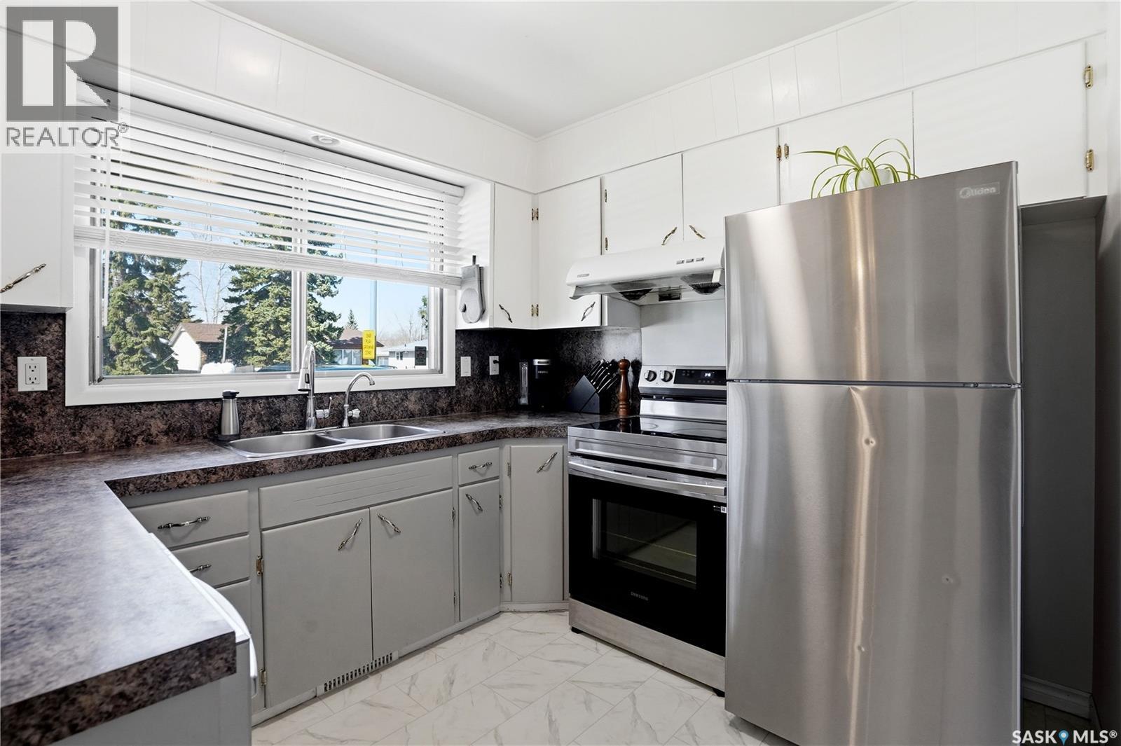55 Donahue AVENUE - 10