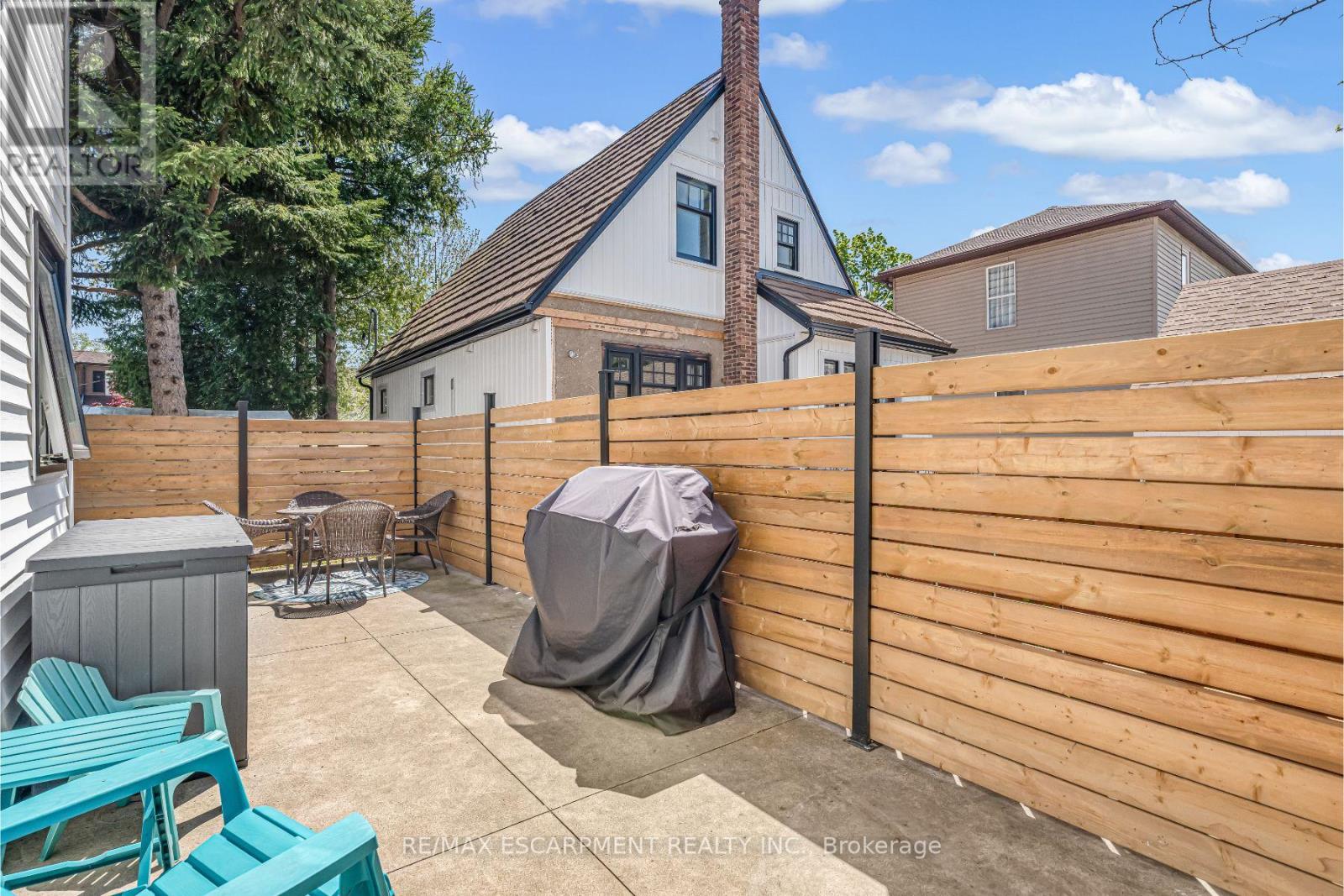 168 CARLTON STREET - 30