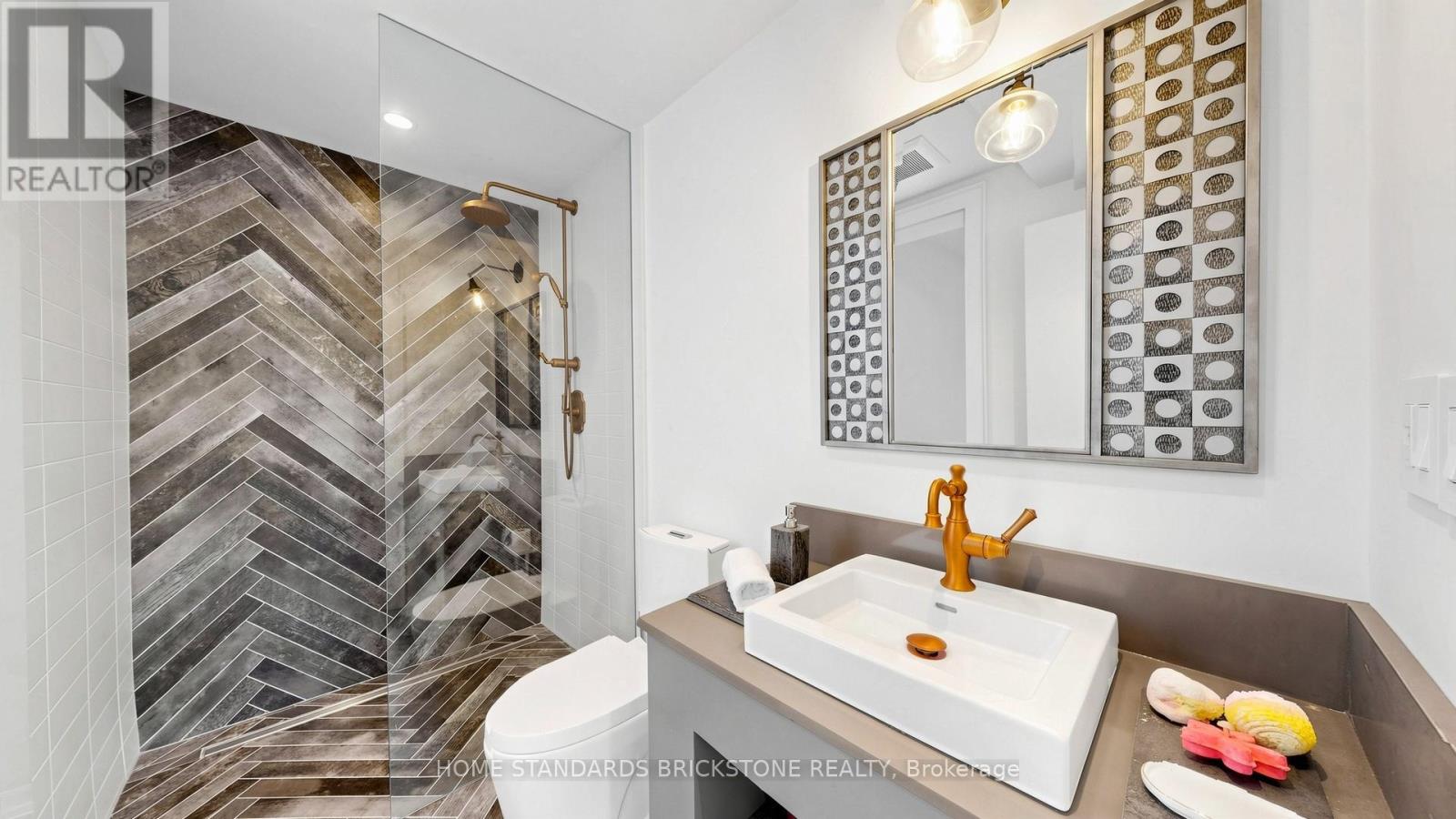 10 ALONZO ROAD - 29