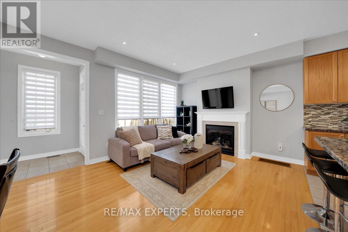 10534 VICTORIA SQUARE BOULEVARD - 19