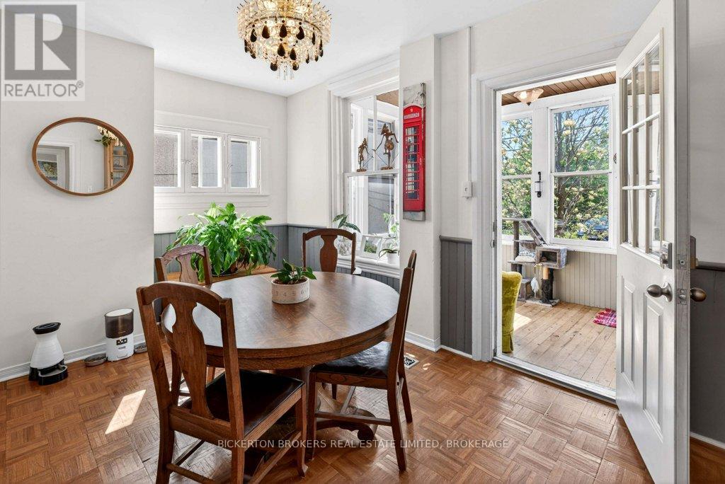 11 EMMA STREET - 18