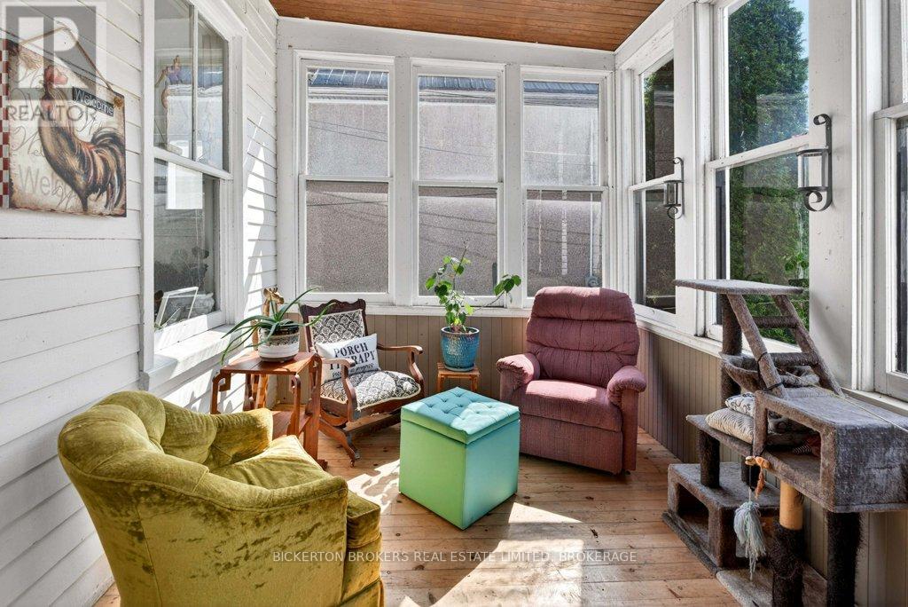11 EMMA STREET - 20