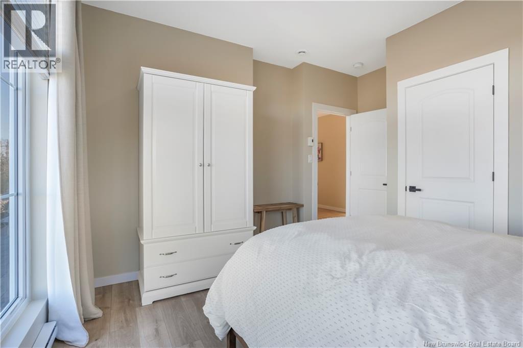 5 Headway Drive - 38
