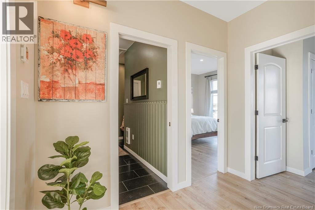 5 Headway Drive - 30