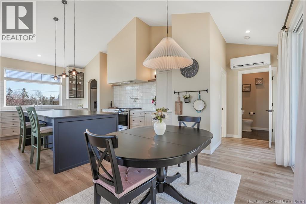 5 Headway Drive - 24