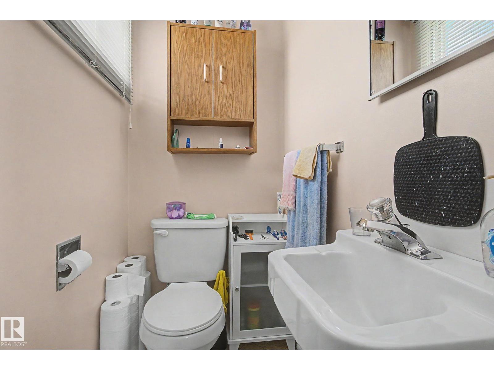 8115 169 ST NW - 16