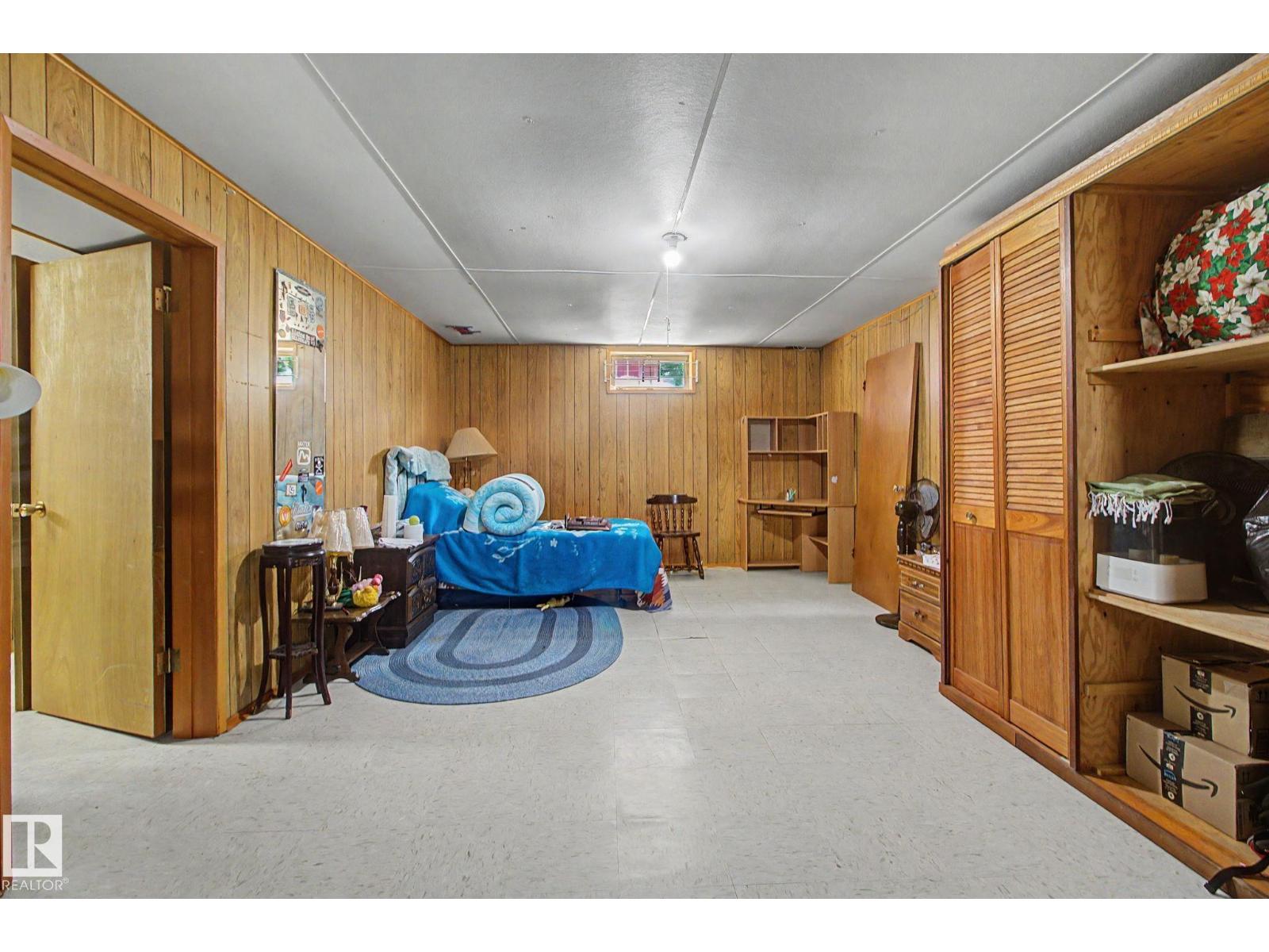 8115 169 ST NW - 26