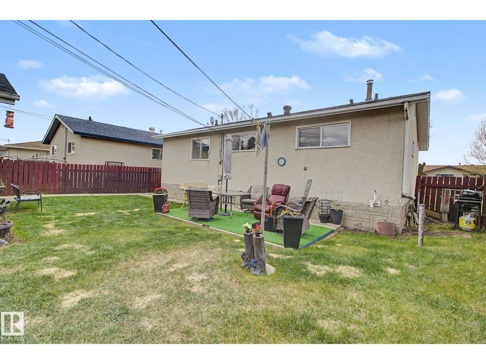 8115 169 ST NW - 35