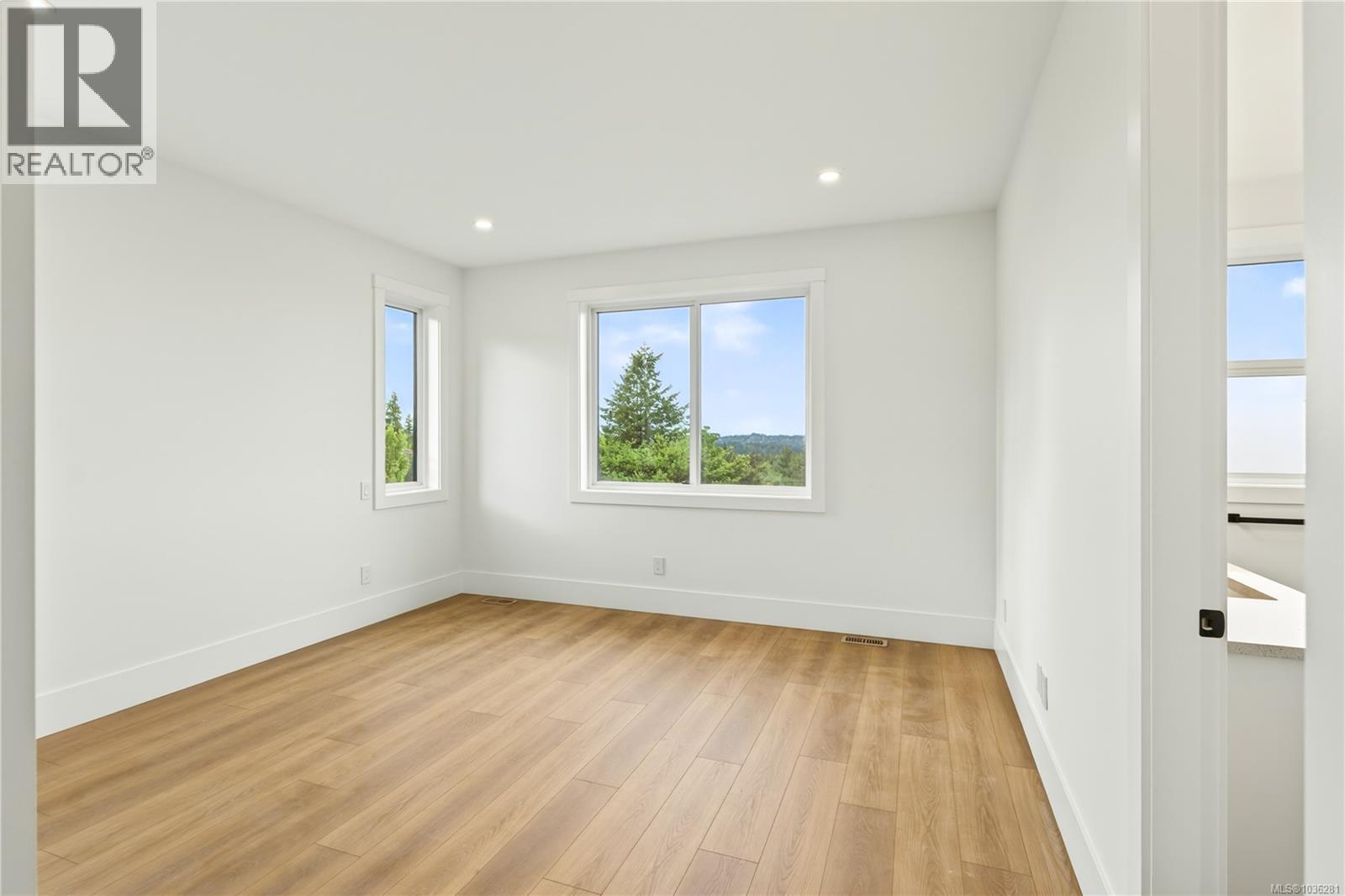 #101 2302 Arbot Rd - 29