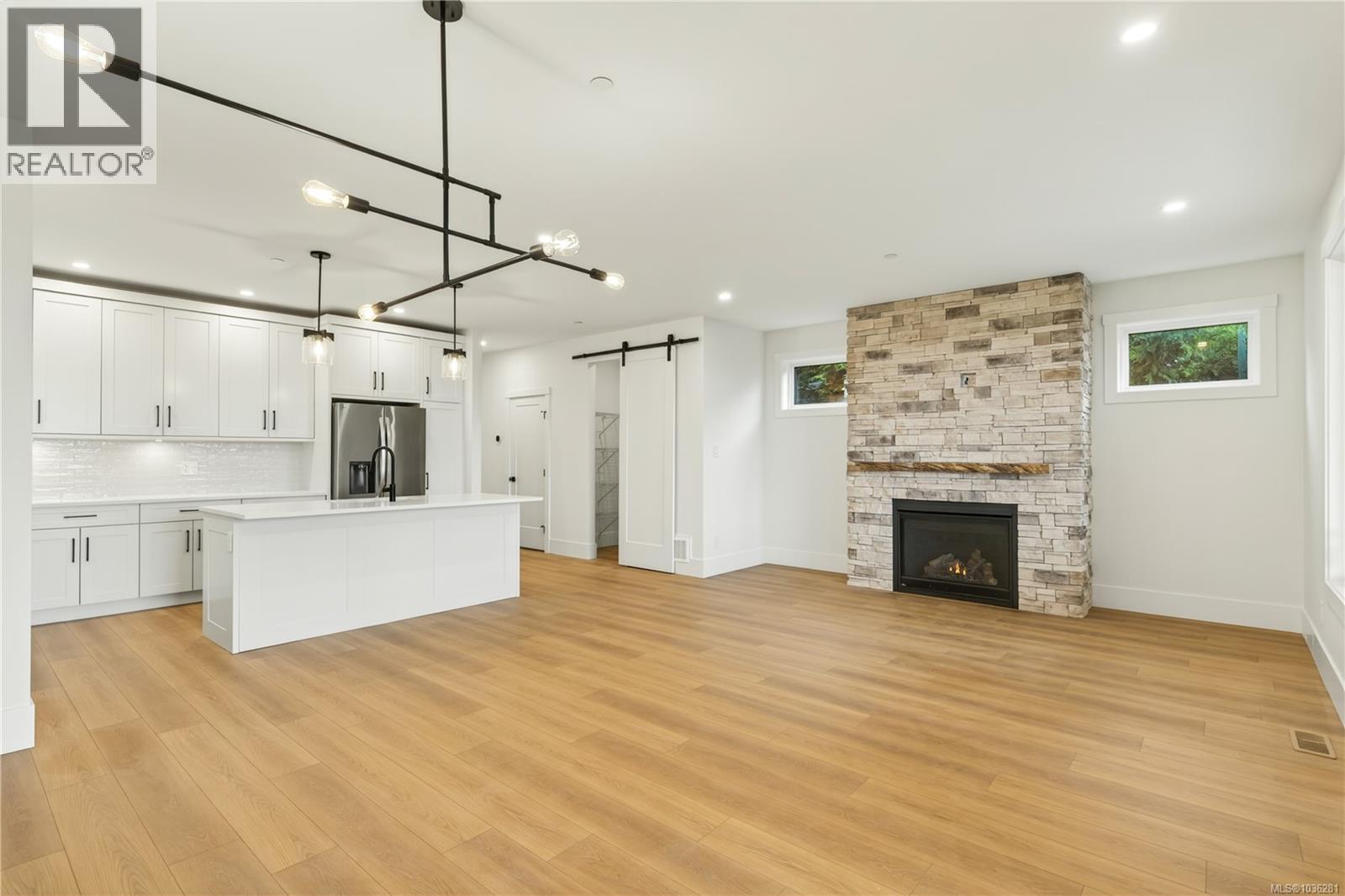 #101 2302 Arbot Rd - 15