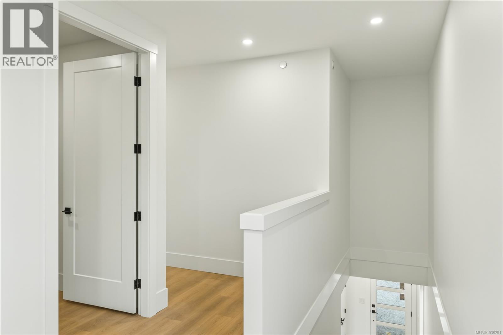 #101 2302 Arbot Rd - 44