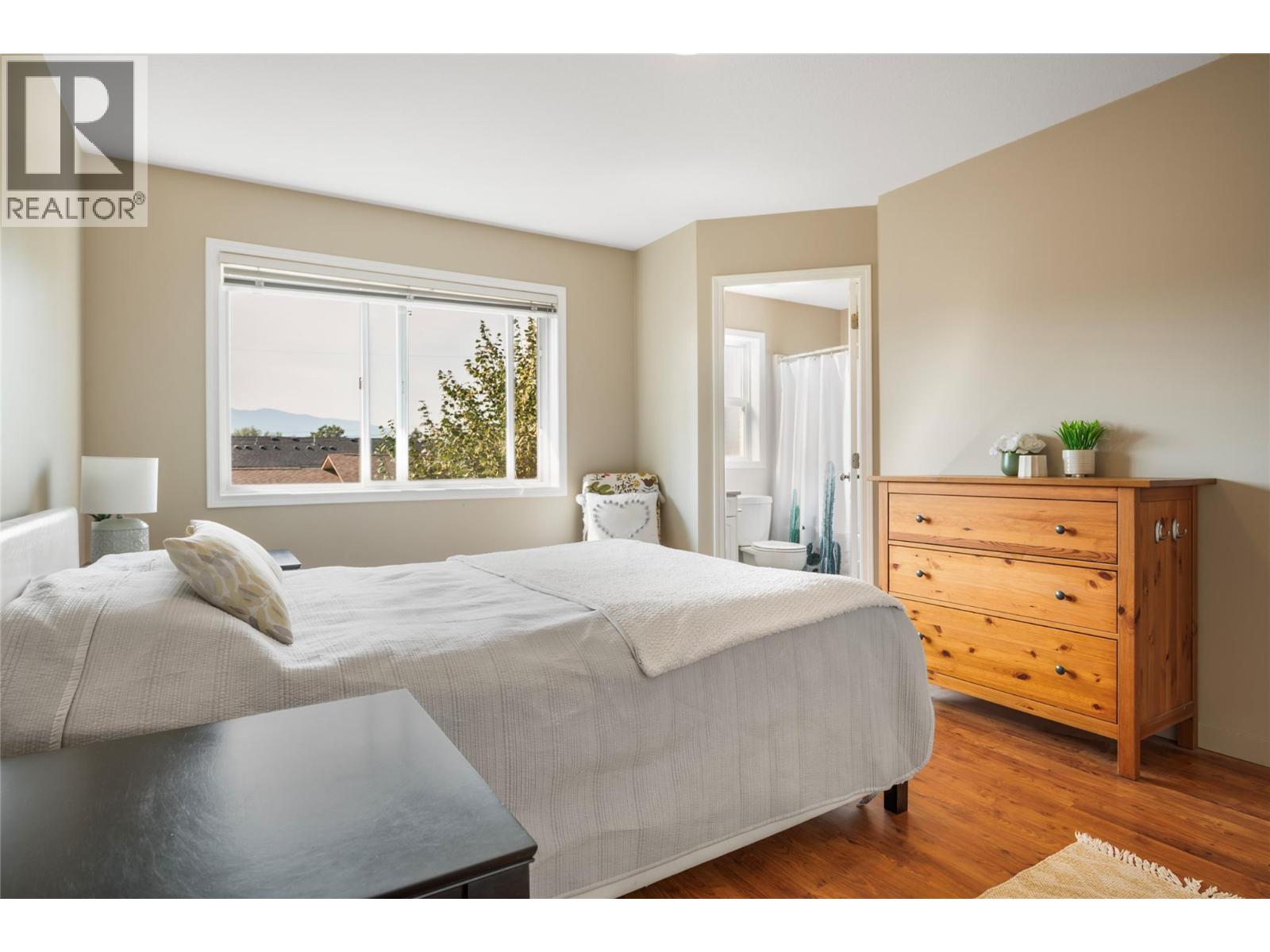 #6 4407 20 Street - 18