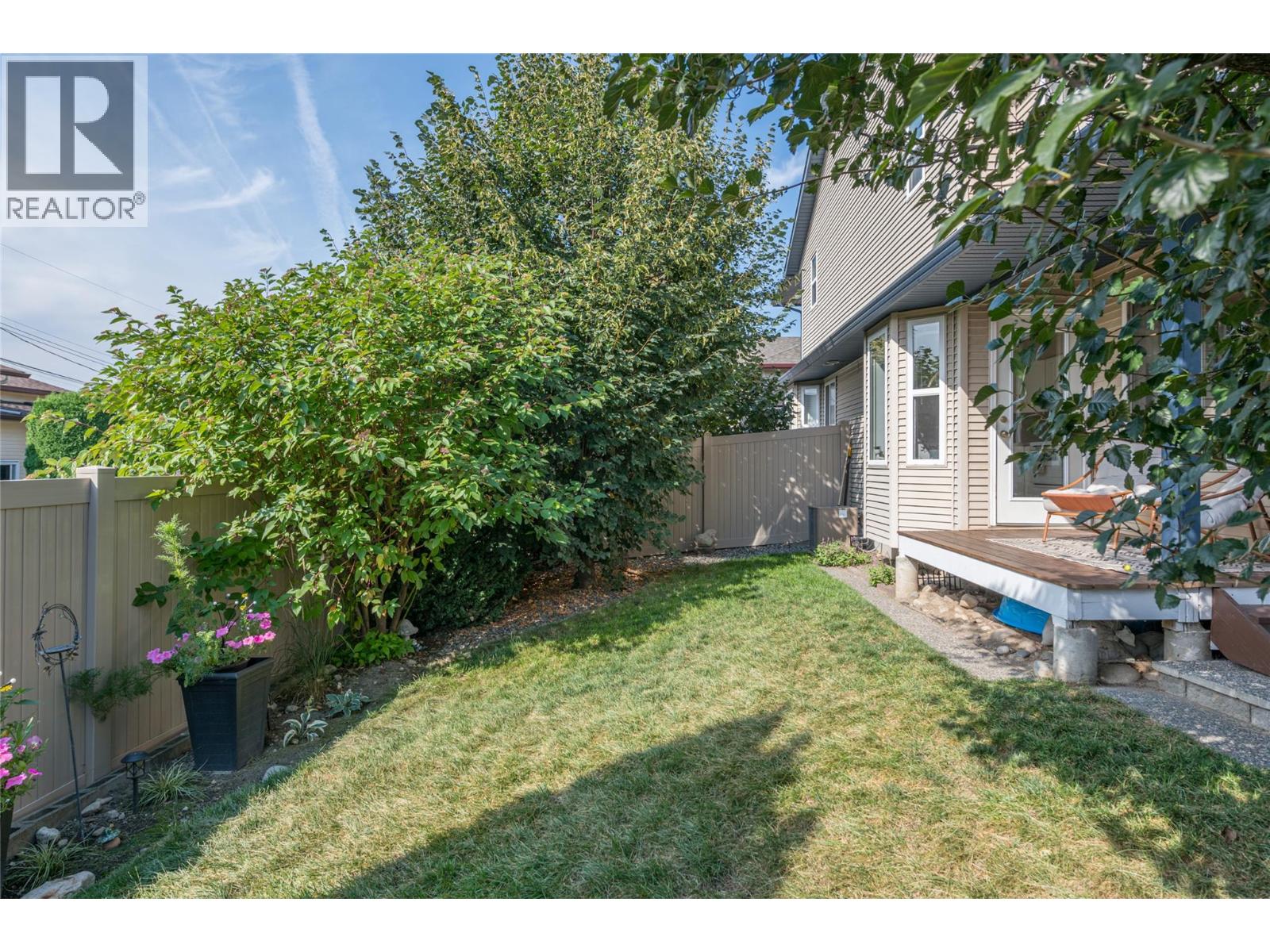 #6 4407 20 Street - 33